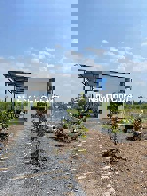 Nhà vườn cách trung tâm chợ trường học khoảng 1km