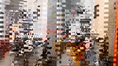 Nhà 4 tầng Trường Chinh, P13 Tân Bình 66m² đối diện công viên