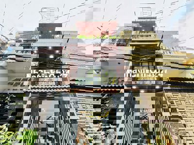 CHÍNH CHỦ BÁN NHÀ GÒ VẤP GẦN CÔNG VIÊN ĐÚC 3LẦU HẺM XE HƠI GIÁ MỀM