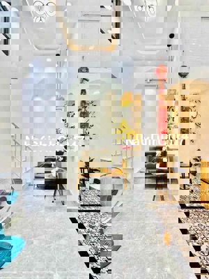 NHÀ ĐẸP GẦN NHÀ GA - LÔ 2 MẶT TIỀN P15 TÂN BÌNH