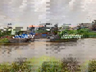 Quá thơm, 500m2 đất vườn chuyển thổ View Kênh chỉ 450tr