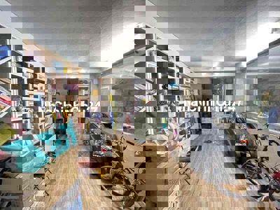 Cần bán nhà Trường Chinh, 25m, 6 tầng, 5.5 tỷ