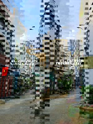 Sát vinhome, hẻm ô tô tránh, full thổ cư, ko QH, xây dựng trệt 2 lầu