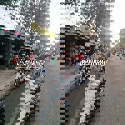 Mình chính chủ bán nhà Mặt tiền đường D.18 KDC Rạch Bắp,Bình Dương