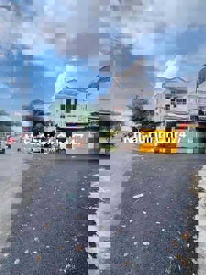 nhà căn goc 2 mặt tiền