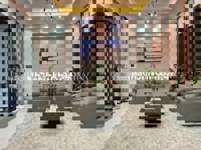 🌈 Nhà Đẹp 4 Phòng Ngủ ở Phạm Văn Đồng >English Below<