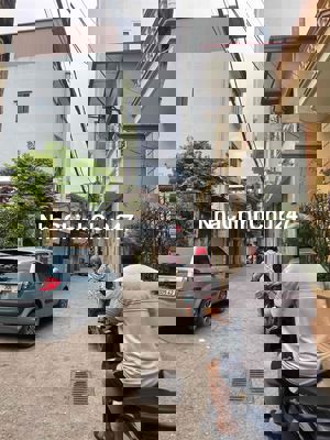 SỐC 80M2 3 TẦNG Ô TÔ ĐỖ CỬA CHỈ 9.18 TỶ - NGÕ THÔNG KINH DOANH