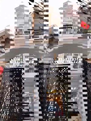 Chủ kí gửi bán gấp nhà đẹp Thoại Ngọc Hầu,Tân Phú,51m2, giá 3 tỉ 580