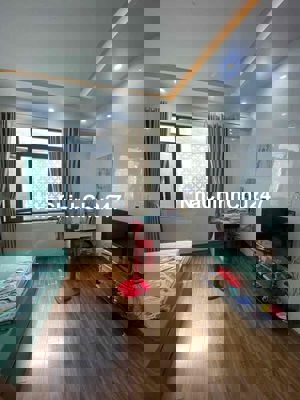 Bán nhà 4 tầng đông Nam ,  4 phòng ngủ vip