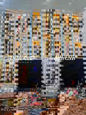 MĂT TIỀN KINH DOANH- VỈA HÈ- NHÀ MỚI Ở NGAY- GIÁ TỐT