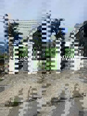 nhà vườn 764m2 trong đó có 100m2 thổ cư , có nhà cấp4 kiên cố