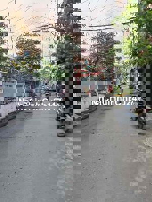 Bán lô Đất P Bình Trưng Đông Q2 84m2 4x21 Hẻm xe tải 5,7 tỷ sổ hồng