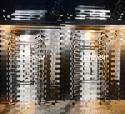 Đất xây Nhà Cấp 4 SHR Full Thổ Cư gần bờ kè mới Cách KDL Bửu Long 8p