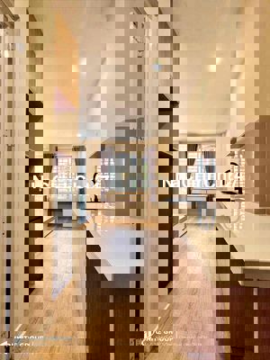 Hệ thống căn hộ mới ngay Nhà Ga T3 - Etown - K300 - thang máy