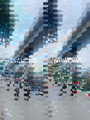 Bán nhà Quang Trung 80m 3 tầng mt 5m chân ga tàu điện chỉ 10 tỷ