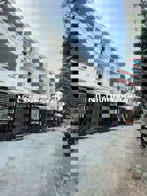 Còn *** 1 căn giá hơn 3.8 tỷ - 43m2 4Tang- Rẻ vô địch tại Song Phương