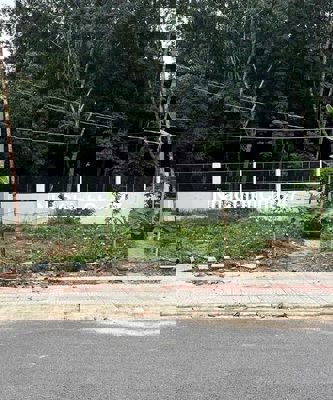 Đất thổ cư a chủ ra gấp 1 lô *** 80m2. Lai Uyên Bàu Bàng
