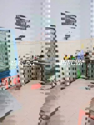 NHÀ MT HUỲNH TẤN PHÁT SÁT 30/4