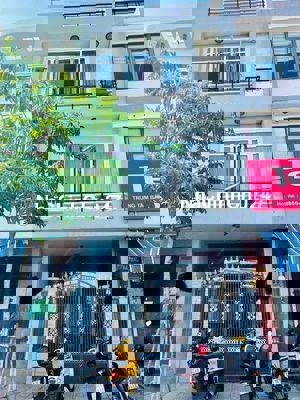 Nhà Mặt Tiền Lê Duy Đình