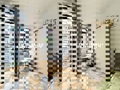 Phòng Ban Công, Tách Bếp. Ngay Etown Cộng Hòa và Nhà Ga T3 Sân Bay