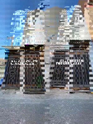 chủ gấp bán 3 CĂN NHÀ SHR CÓ DÒNG TIỀN 18TR NGAY BX BUÝT HT ĐƯỜNG 6M