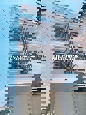 Nhà 4 tầng,4❌18 ,Huỳnh Tấn Phát đang có dòng tiền ổn 27tr/1th,hẻm 🚘8m.