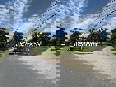 ĐẤT GÓC HAI MT TRUNG TÂM HÀNH CHINH XÃ NHUẬN ĐỨC