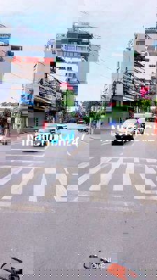 Mặt phố kinh doanh - gần Học viện Tài Chính - DT 330m2 - giá chỉ 25 tỷ