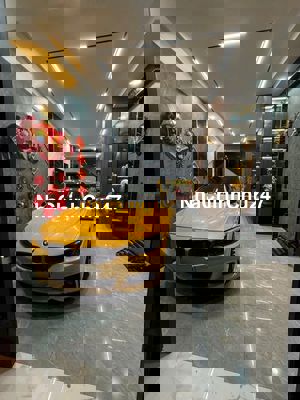 Mặt tiền 8m Lạc Long Quân, P8 Tân Bình 3 tầng 50m² tặng full nội thất