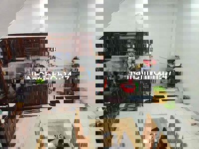 Bán nhà chính chủ Q12 , 72m2 chỉ hơn 4 tỷ , ở ngay , giáp Gò Vấp