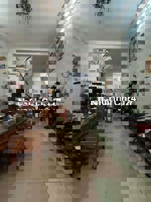 Chính chủ bán nhà 4,2x13m 2 lầu. Hẻm xe hơi Gần bên Aeon Mail Tân Phú.