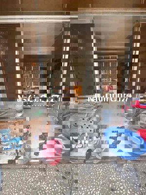 CHỦ CẦN BÁN GẤP - NHÀ  CÁCH MẶT TIỀN 1 CĂN - HẺM OTO VÔ RỘNG THOÁNG