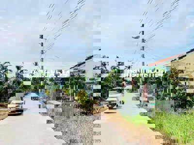 Mặt tiền beton ô tô né nhau. Đất thổ cư 133m2 . Bình Tịnh - TT