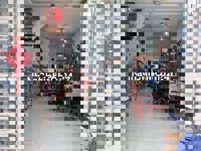 Chính chủ bán nhà 5 x 12m 1 lầu. Hẻm ba gác Đường Đông Hưng Thuận 42