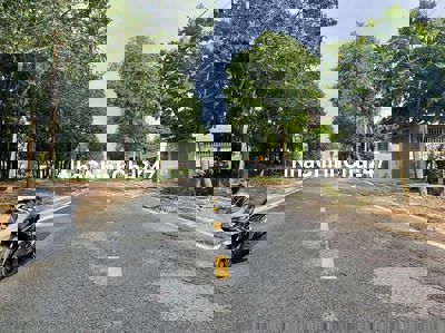 Bán đất phú tân vị trí đẹp khu dân cư đối diện công viên