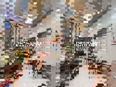 Bán nhà phố Minh Khai, sát phố, 41 m2, 5 tầng, 2 bên rộng thoáng