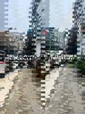 Mình cần bán nhà kiệt oto huỳnh ngọc huệ chính chủ