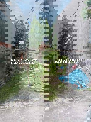 Đất thổ cư , gần chợ Đông Thạnh 4,5x20 . đường 3m thông