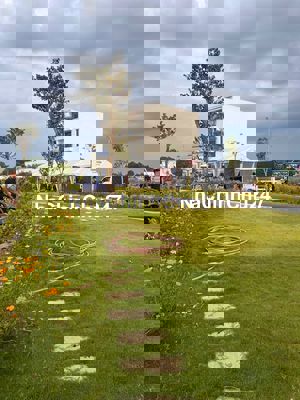 CHÍNH CHỦ BÁN GẤP CĂN NHÀ CÁCH CHỢ BÌNH CHÁNH 2KM, MẶT TIỀN ĐƯỜNG,3TY6