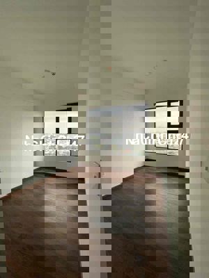 chính chủ cần bán căn hộ cao cấp Võ Văn Kiệt tậng full nội thất