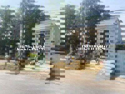 nhà mặt tiền  112m2