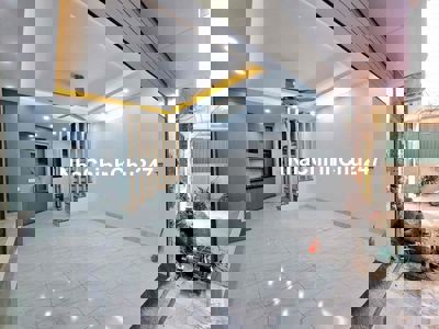 Hạ sốc nhà mới Trương Định-oto 30m-2 thoáng-38m*5T;MT4,1m;3N.Dưới 6tỷ