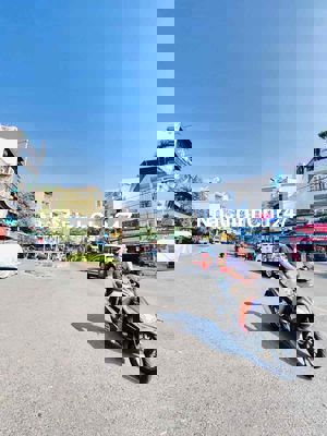 Mặt tiền Đồng Đen Tân Bình Kinh Doanh tất cả ngành 5.3x33m quá ngon