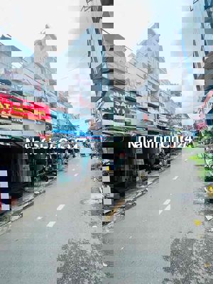 Chính chủ bán gấp nhà 2 mặt tiền ngay Big C Tô Hiến Thành