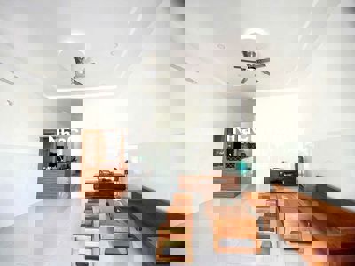 Chính chủ cần bán Nhà thị trấn Long Điền