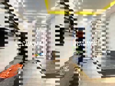 Căn hộ ban công full nội thất có máy giặt riêng gần Satra Phạm Hùng