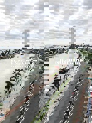 Khách sạn view trực diện sông bờ kè Hà Ra cạnh khu căn hộ cao cấp