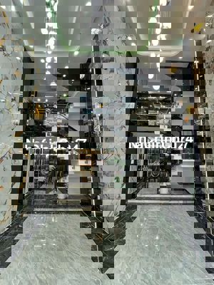 SIÊU PHẨM FULL NỘI THẤT CAO CẤP, TRỆT, 3 LẦU, 4PN, 6WC, GẦN NGÃ TƯ GA