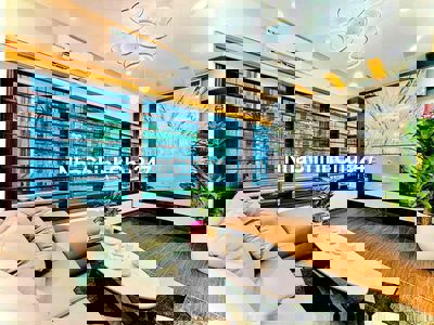 Bán Gấp! Thái Hà, ngõ nông, gần phố, 25m ô tô tránh, full nội thất