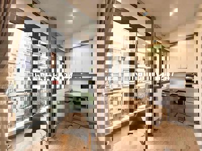 1PN - STUDIO BẾP XA GIƯỜNG BAN CÔNG LỚN NGAY VÒNG XOAY DÂN CHỦ